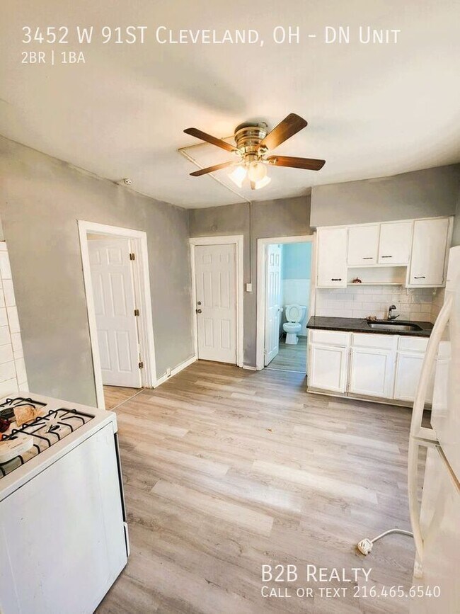 Building Photo - 3452 W 91st St