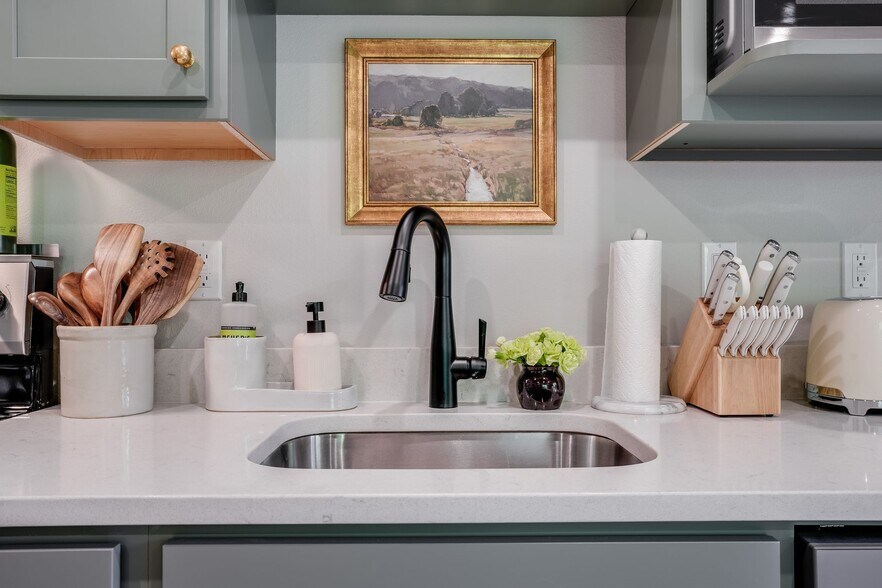 Building Photo - 16909 SW 132nd Ter