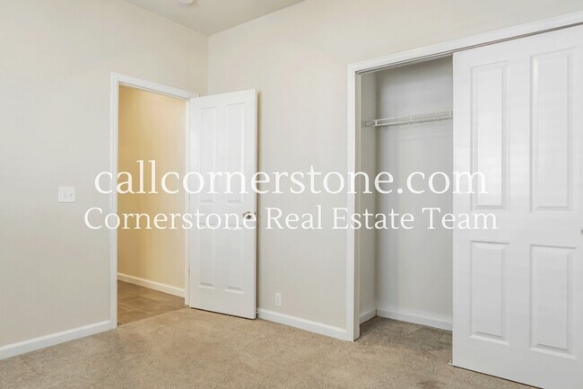 Building Photo - 7676 Sniktau Point