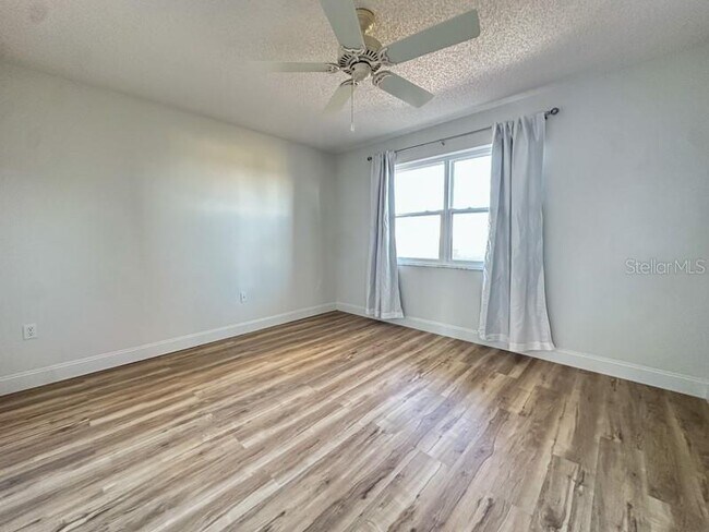 Building Photo - 3640 Ironwood Cir
