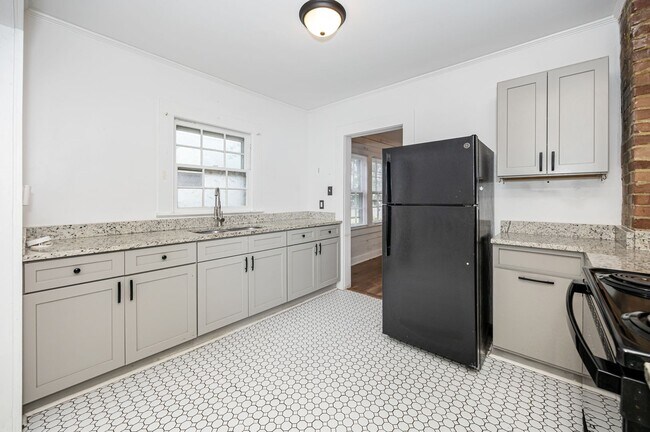 Building Photo - Cute 2 Bed 1 Bath in Pascagoula