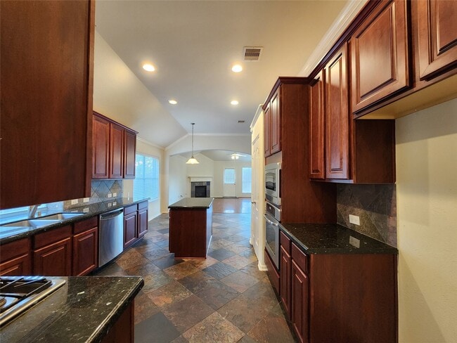 Building Photo - 15135 Heron Meadow Ln