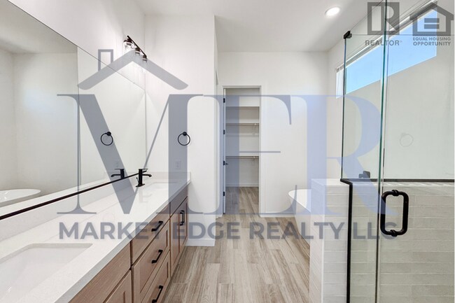 Building Photo - 3Bed/3Bath Home in North Scottsdale w/Casi...