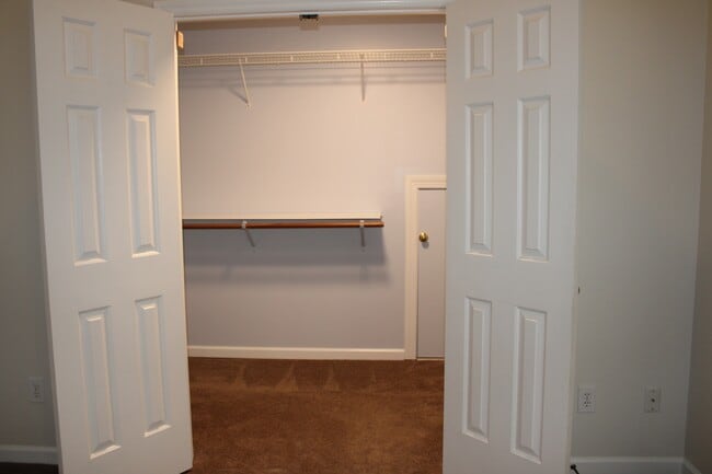 Building Photo - 112 Wenonah Way