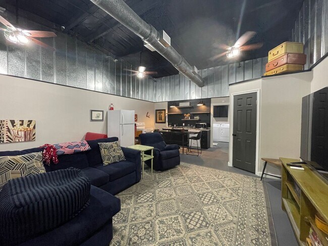 Building Photo - Studio 421: Urban Edge. West Texas Soul.