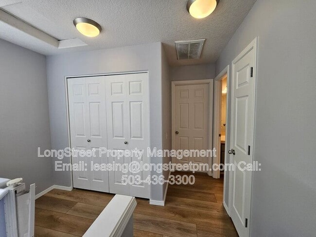 Building Photo - 13135 SW Raptor Pl