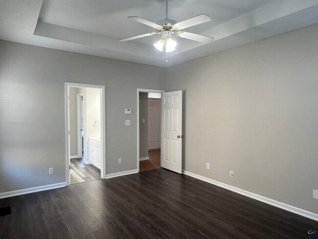 Building Photo - 253 Chadwick Cir