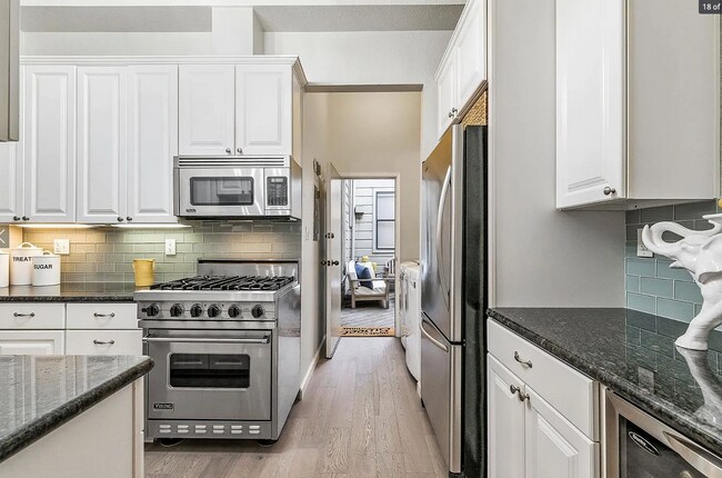 Building Photo - 2578 California St