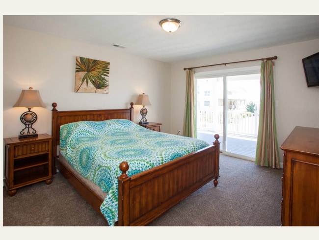 Building Photo - 3109 Sandfiddler Rd