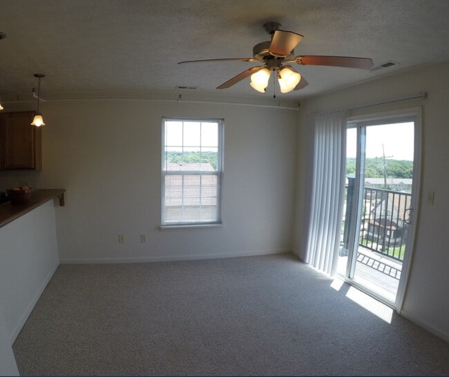 One Bed One Bath @ 140 S Salisbury - O'Neil Property Management on S. Salisbury St