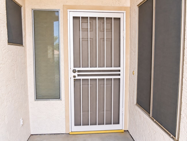 Building Photo - 2680 S Holguin Way