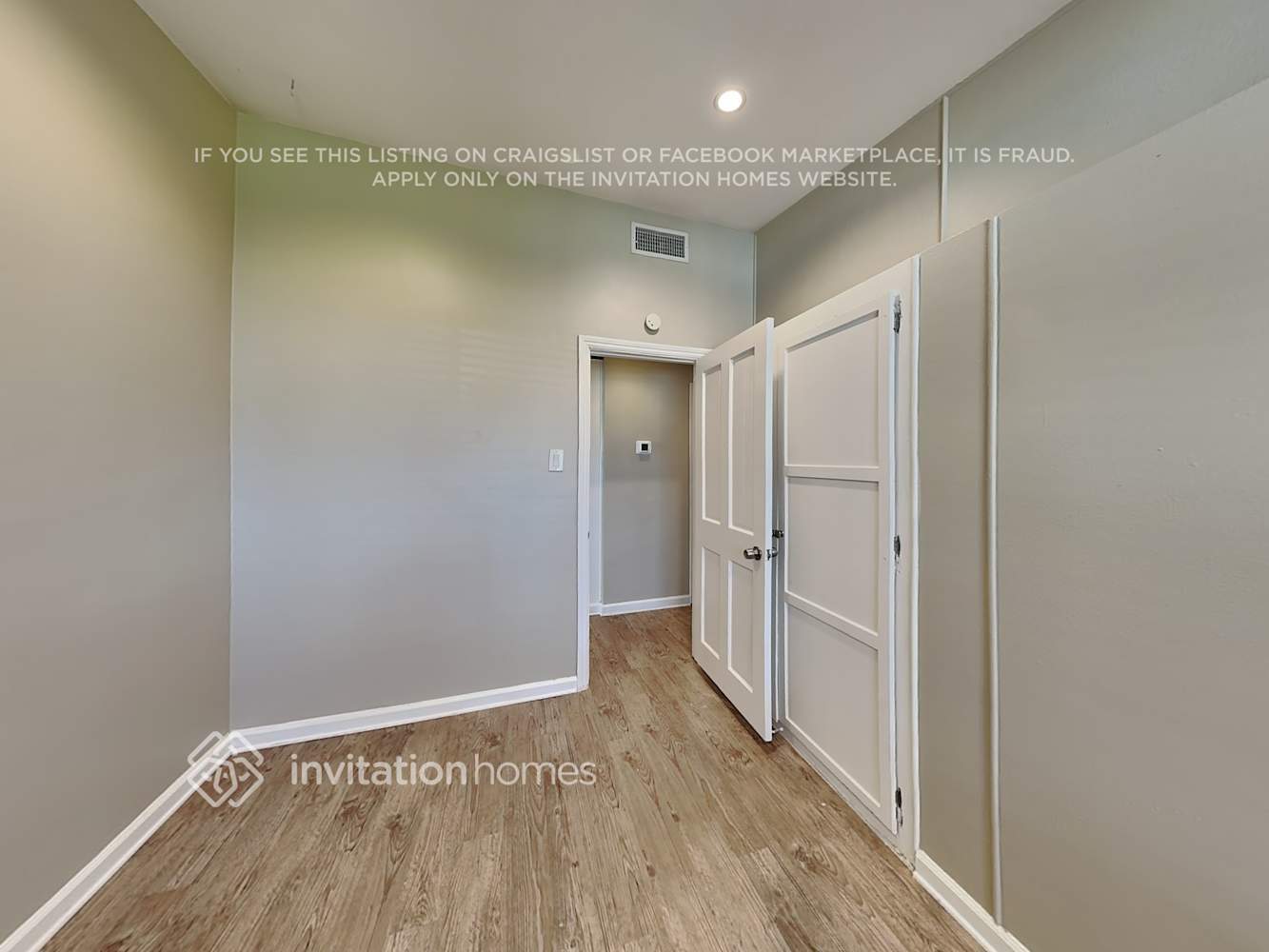 Building Photo - 18612 Arminta St