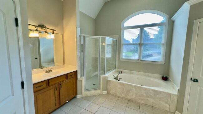 Building Photo - 4792 White Pass Dr