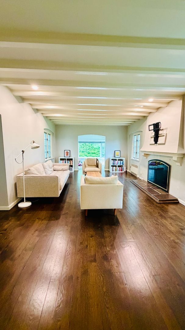 Building Photo - Elegant 3 Bedroom Tudor with Flexible Living Space