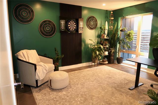 Building Photo - 1920 Grove St