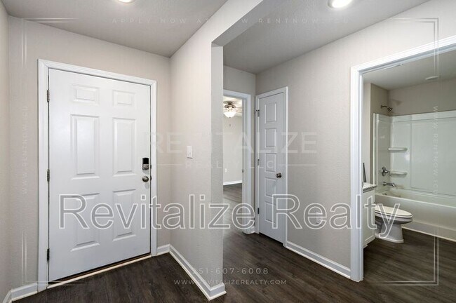 Building Photo - 8072 Irwin Loop