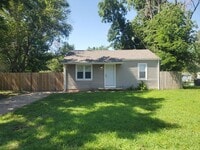 Building Photo - Remodeled Home Just N of Haysville  a few ...