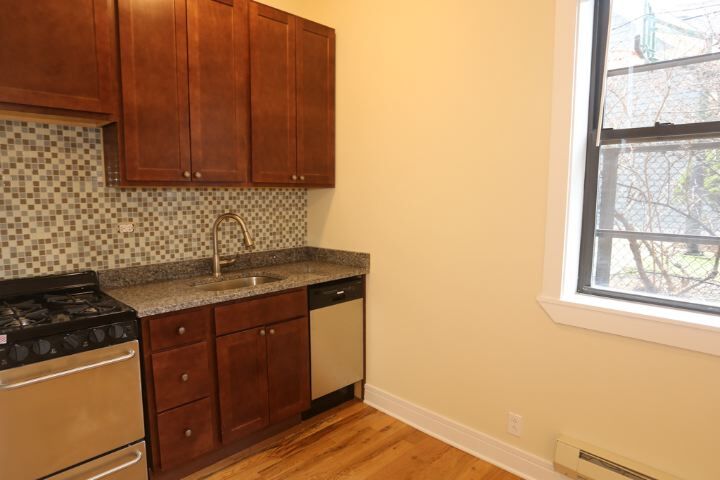Building Photo - 4551 N Damen