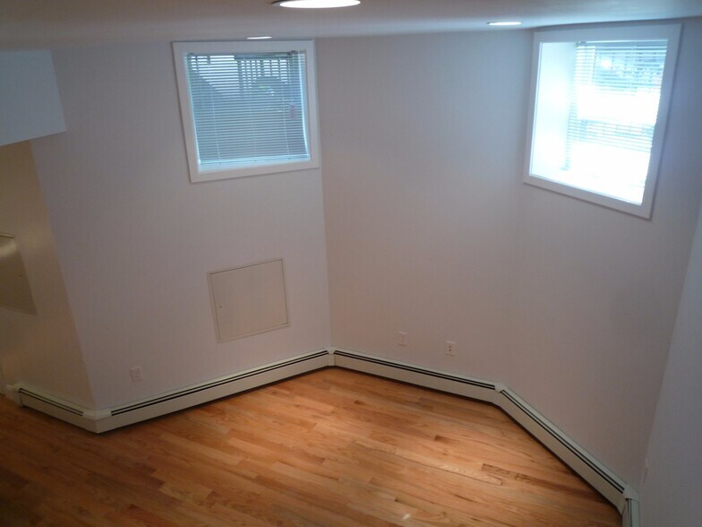 Building Photo - 127 St Botolph St