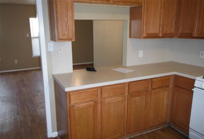 Building Photo - 5648 Pinon Vista Dr