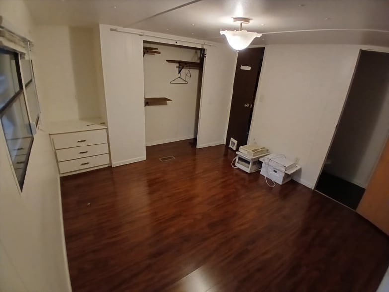 Building Photo - 4825 Marshall Ct