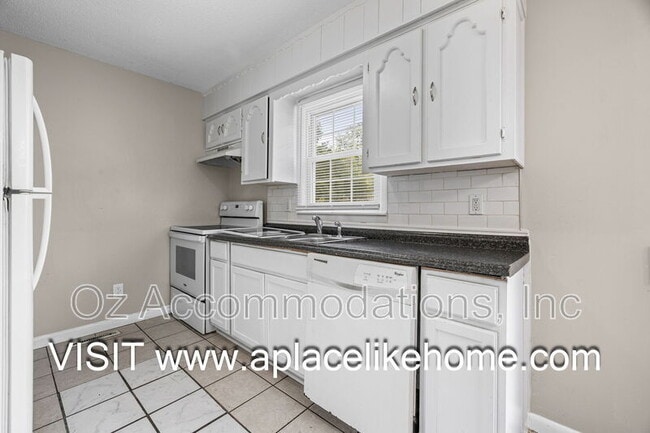 Building Photo - 4934 Appleton Ave