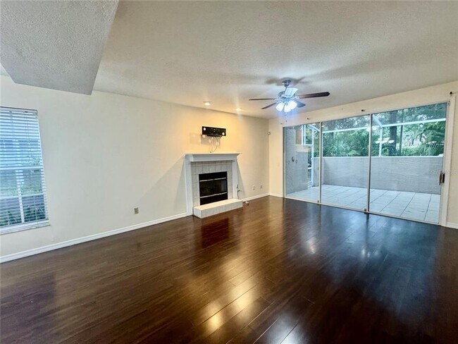 Building Photo - 2800 Countryside Blvd