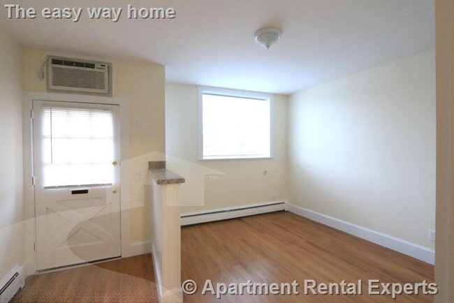 Building Photo - 304 Highland Ave