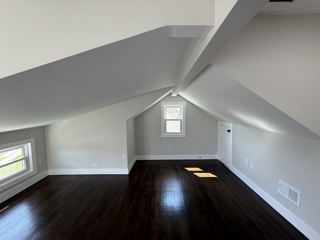Building Photo - 1471 Frances Ln