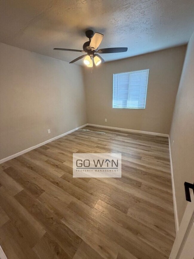 Building Photo - Roeser Tri-Plex