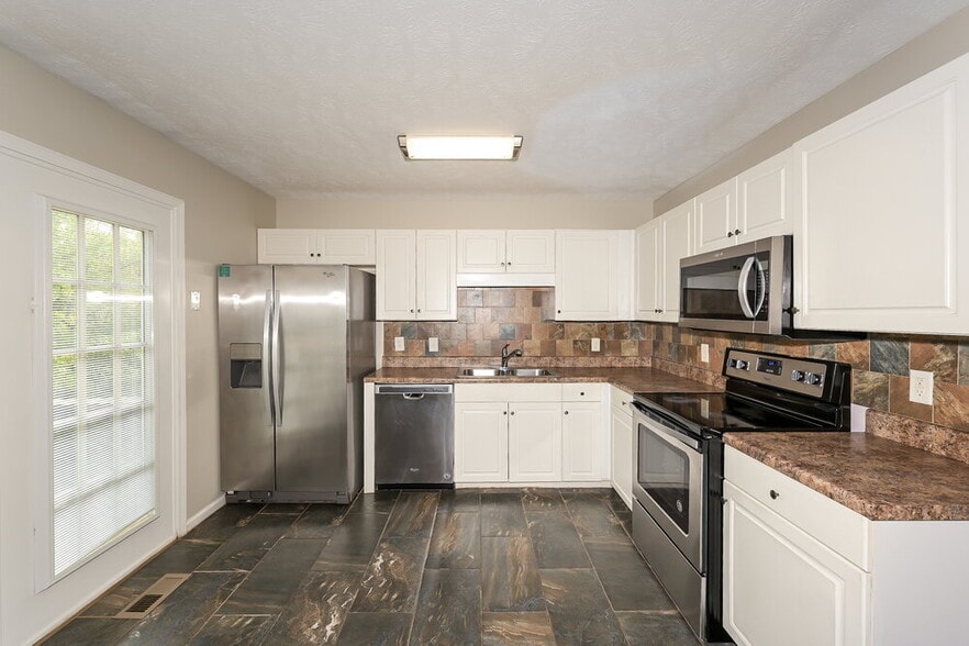 Building Photo - 7109 Beard Ct