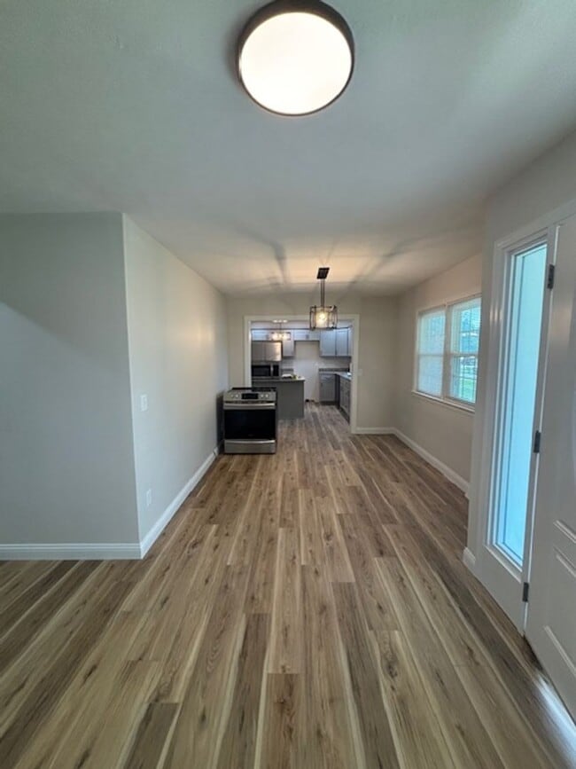 Building Photo - 395 W Crocus Dr