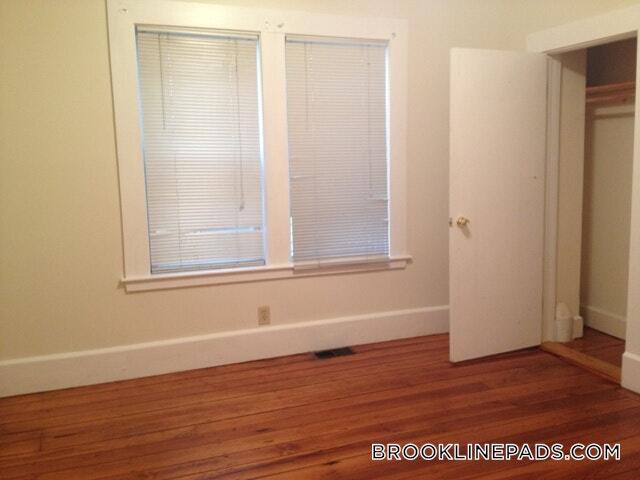 Building Photo - 127 Brook St