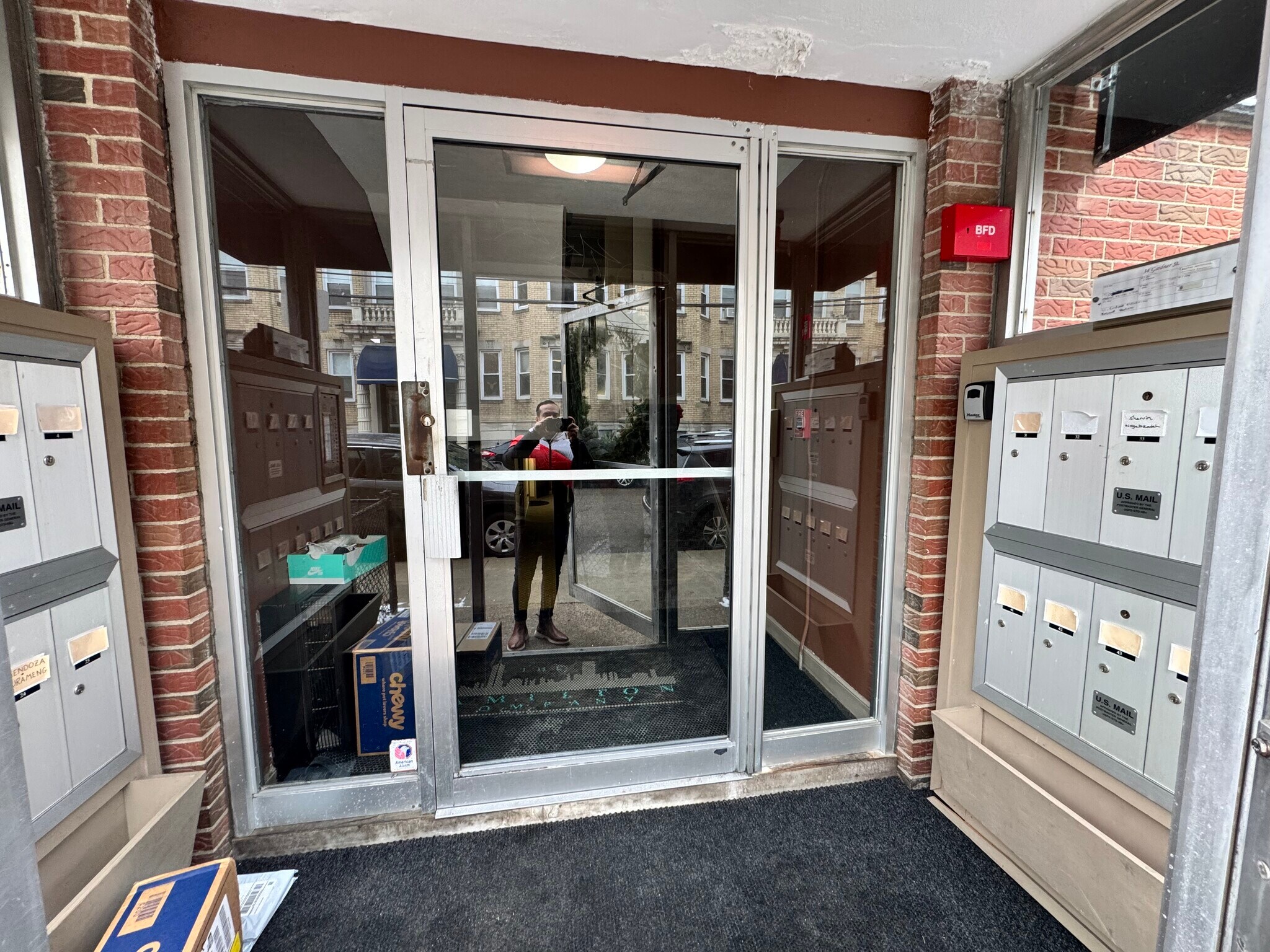 Building Photo - 40 Gardner St