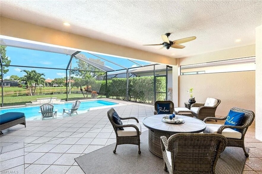 Building Photo - 9909 Casabella Way