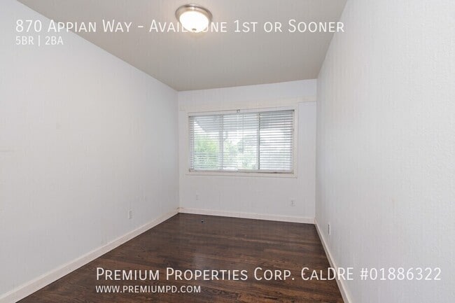 Building Photo - 870 Appian Way