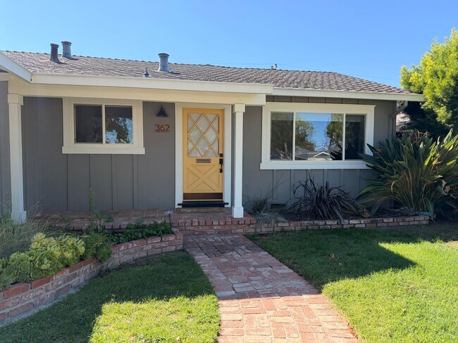 Building Photo - 362 Penn Way