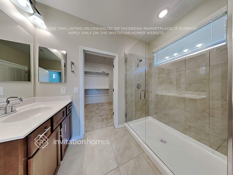 Building Photo - 9631 E Ripple Dr