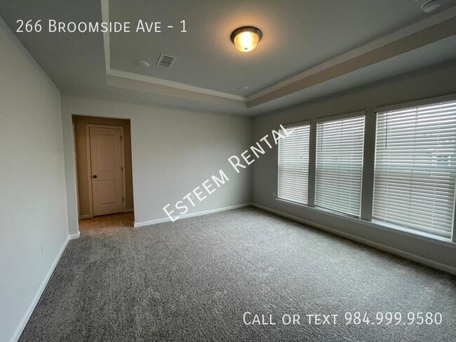 Building Photo - 266 Broomside Ave