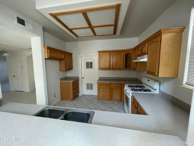 Building Photo - 7344 Prickley Pear Dr