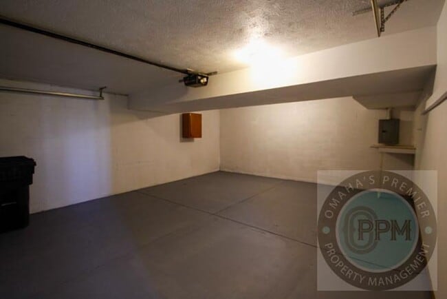 Building Photo - Comfortable 3Bd/2Ba/2Car Home in Papillion