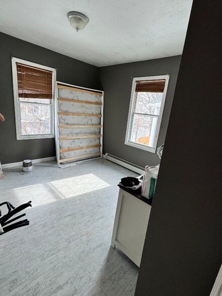 Building Photo - 143 Providence St