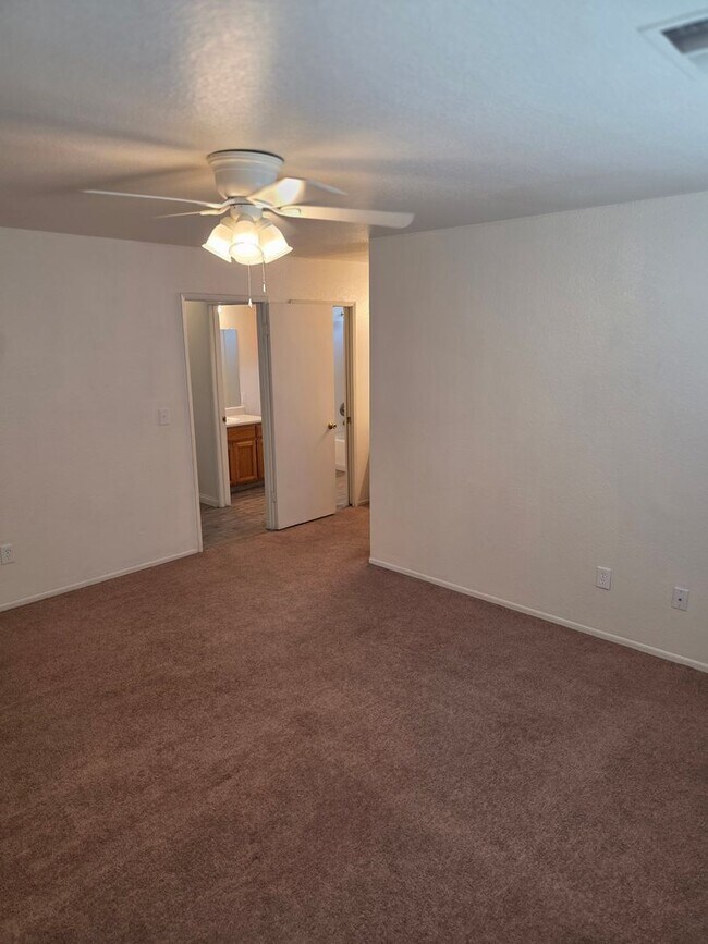 Building Photo - 8110 Laborough Dr