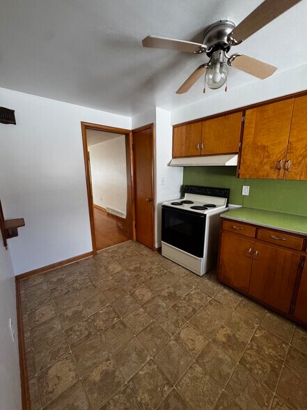 Kitchen - 778 Maple St