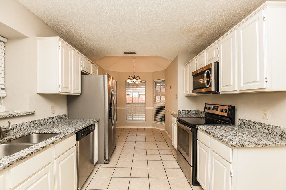 Building Photo - 1505 Gainsborough Way