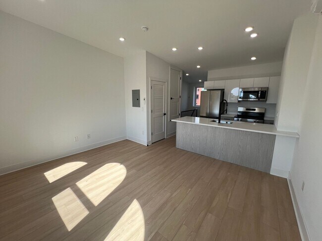 Primary Photo - 4253 Viola St