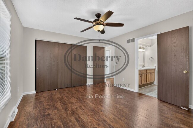 Building Photo - 5409 Westcastle Dr