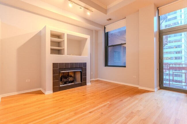 Building Photo - 208 W Washington St