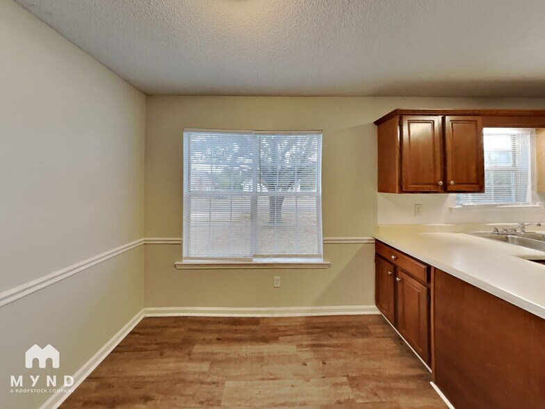 Building Photo - 169 Park Pl Ln