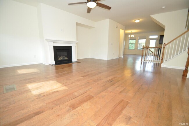 Building Photo - 5405 Cambridgeshire Loop